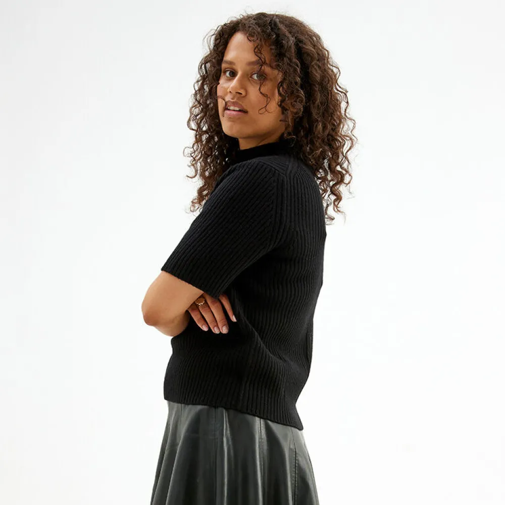 Pierre Robert Overdeler|Sommerull-Kortermet Genser I Ull Black