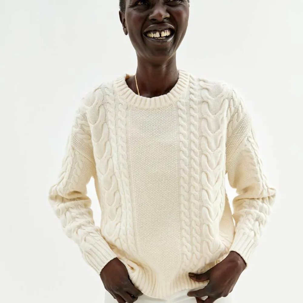 Pierre Robert Overdeler|Sommerull-Oversized Flettestrikket Genser I Ull Ivory