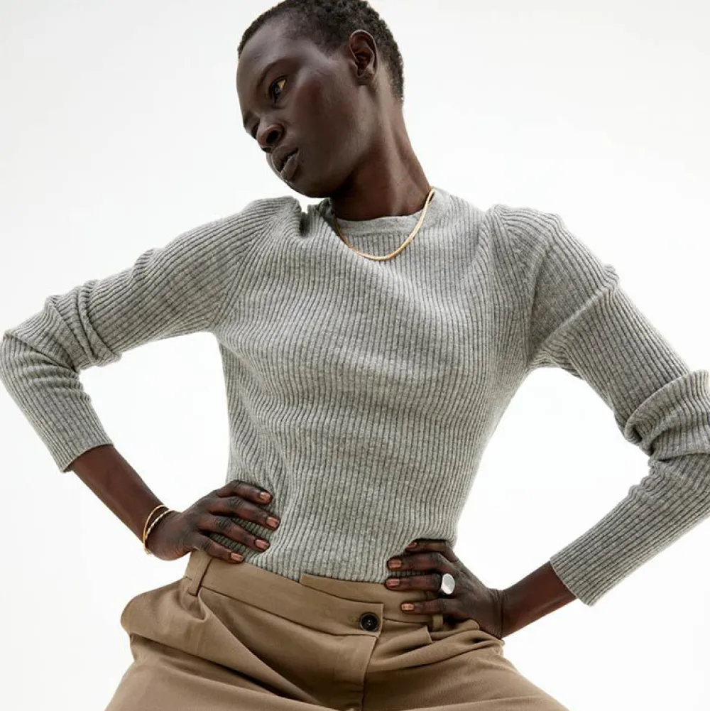 Pierre Robert Overdeler|Sommerull-Ribbestrikket Ullgenser Grey Melange