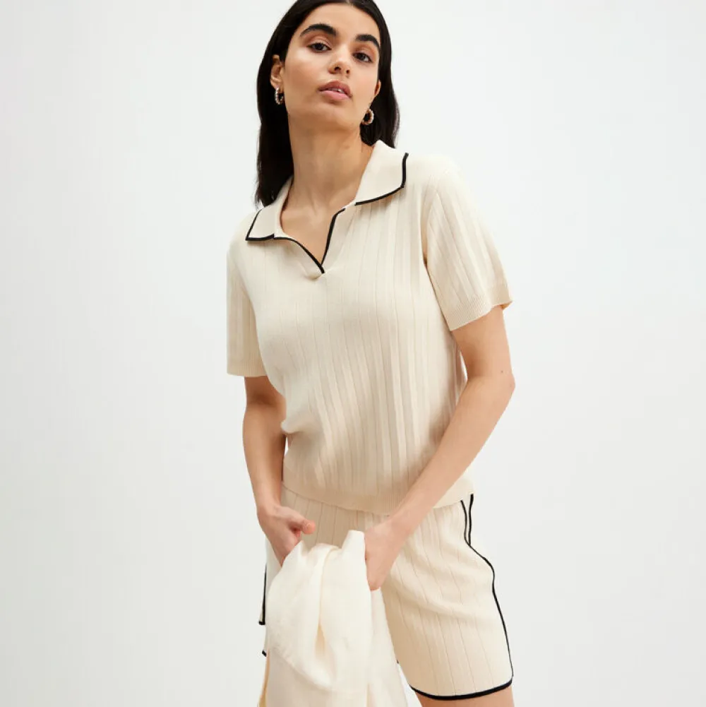 Pierre Robert T-Skjorter|Loungewear-T-skjorte Med Krage Ecru